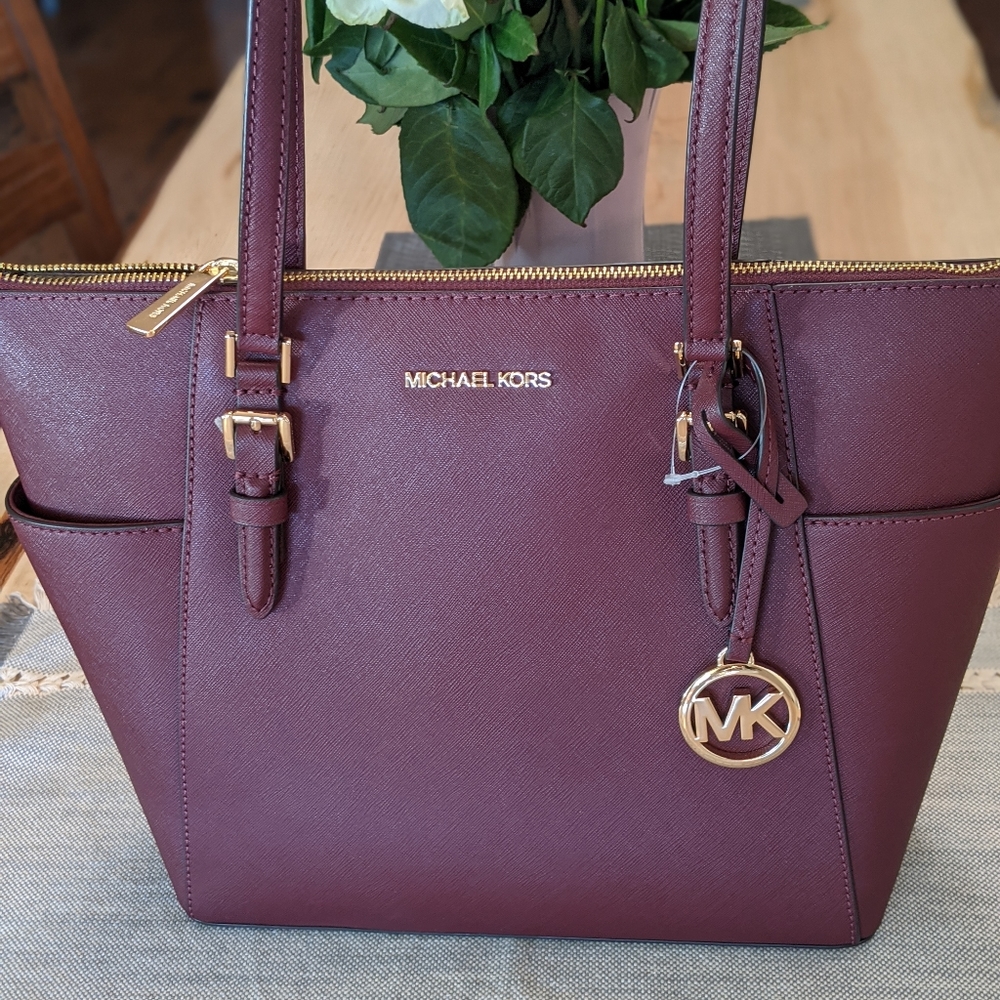 Michael kors purse